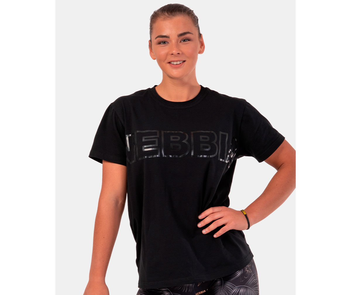 NEBBIA Invisible Logo T-shirt 602